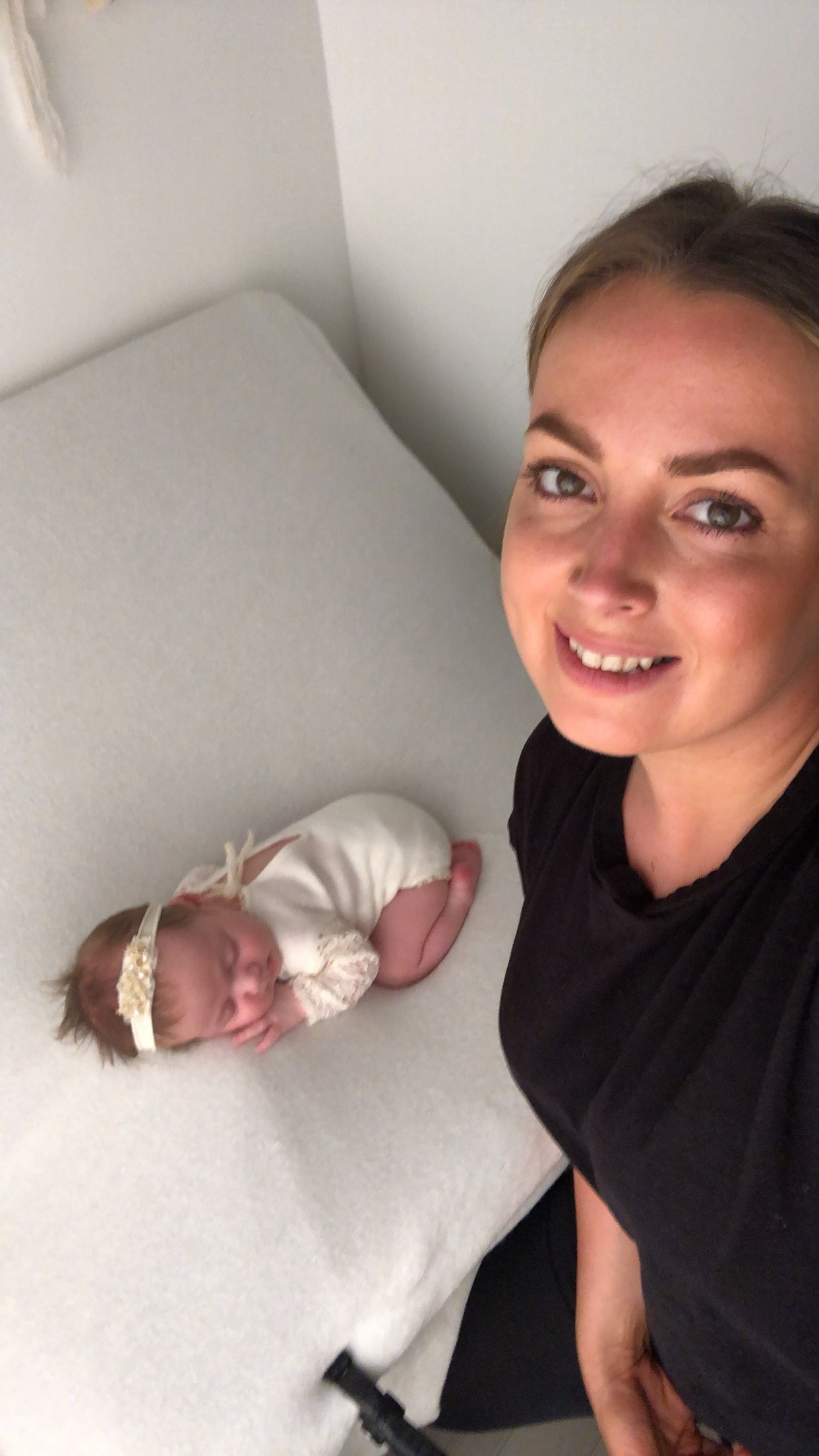 Newborn photographer Pembrokeshire
