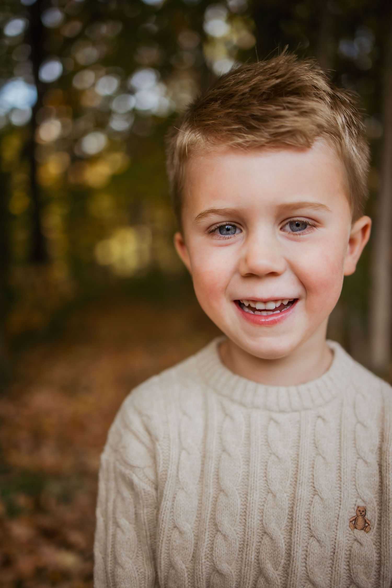 Family photography at golden hour in Zionsville, Indiana