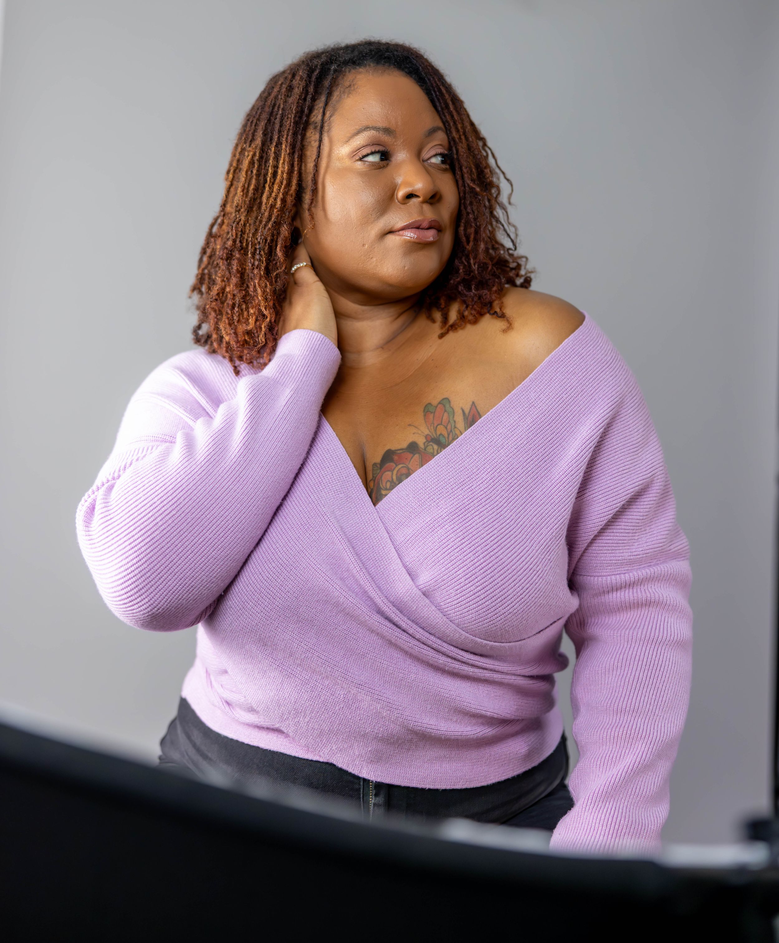 Helping women affirm who they are. Headshots, birthdays, family, milestones, self love. Love Supreme: A Self Love Experience