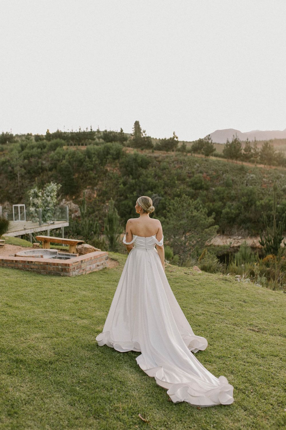 Elegant bridal portrait at outdoor wedding reception in Western Cape
