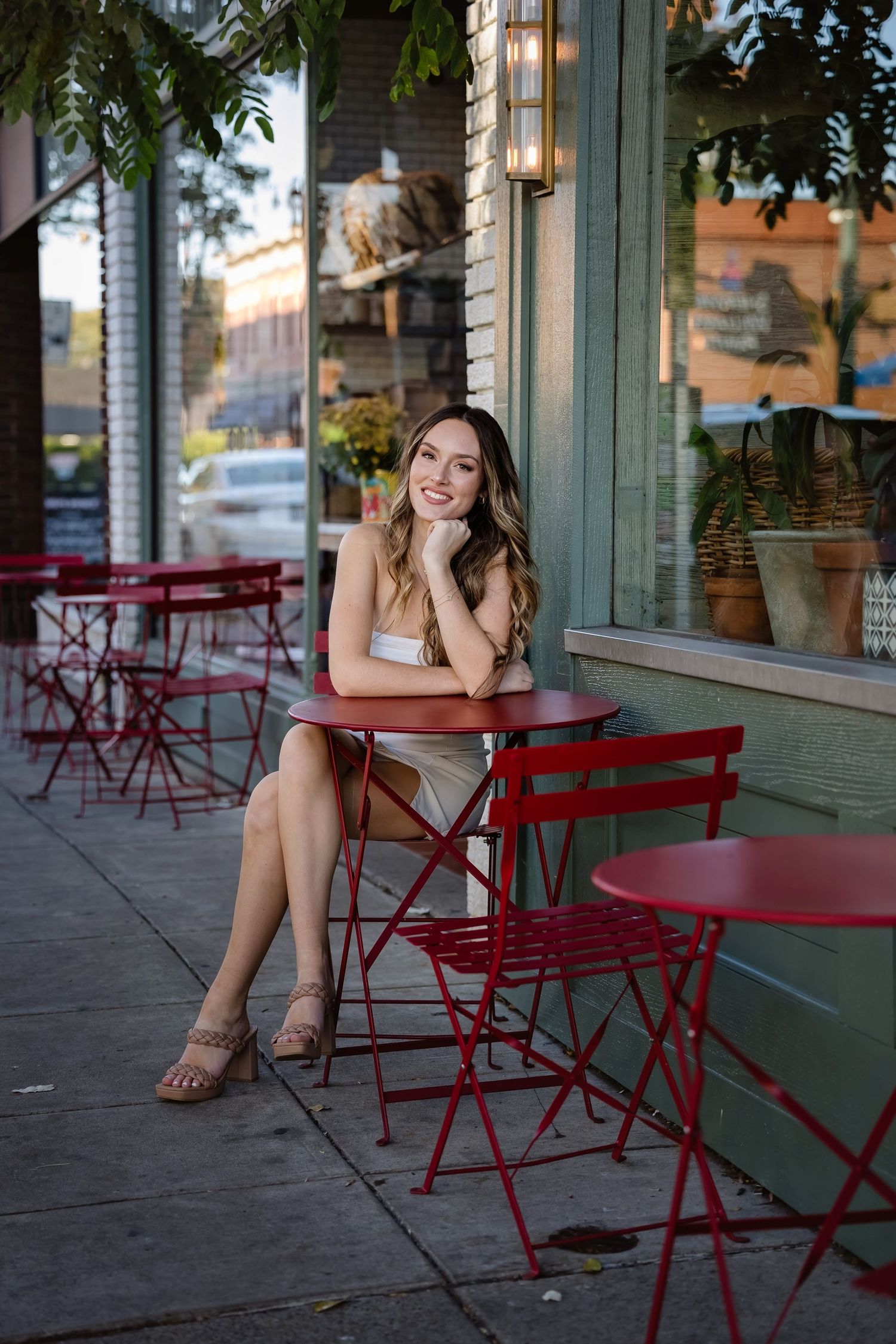 Senior photographer in the Beaver County Area with over 10 years of experience.