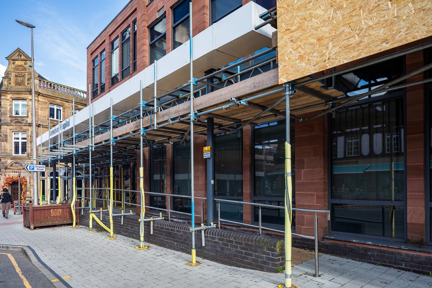 Rigg Tech scaffolding installation on Altrincham Hospital