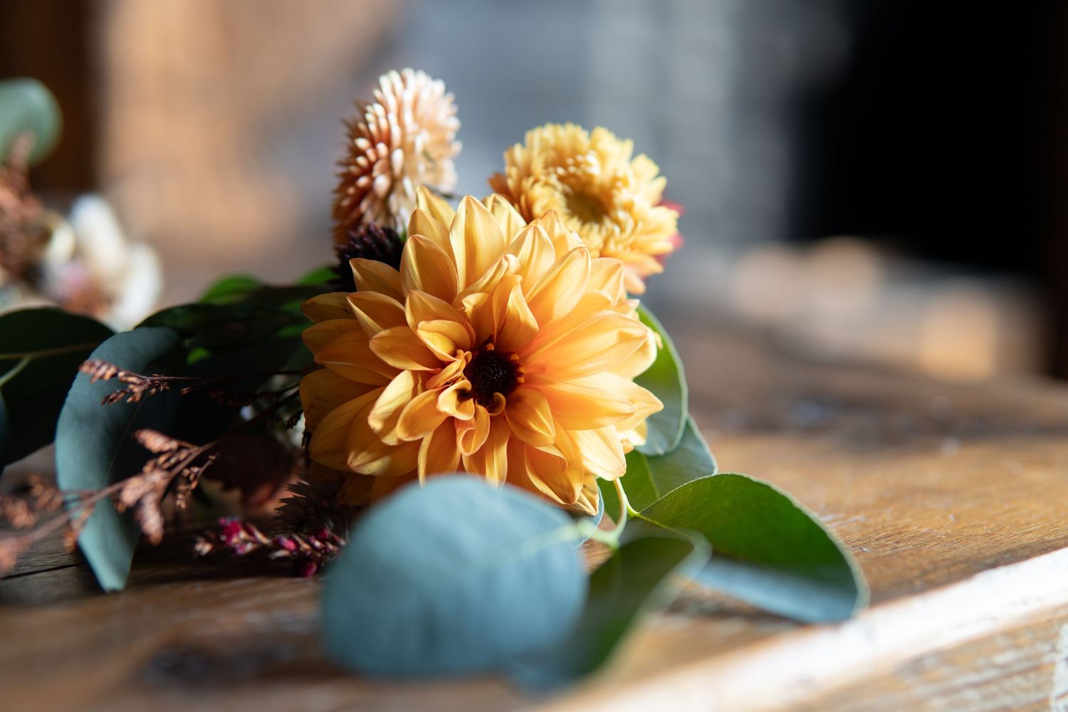 Wedding flowers | Dahlia | Locally grown flowers in Kent | Florals and photography by Jo Fisher | BLOOM Fabulous Photography