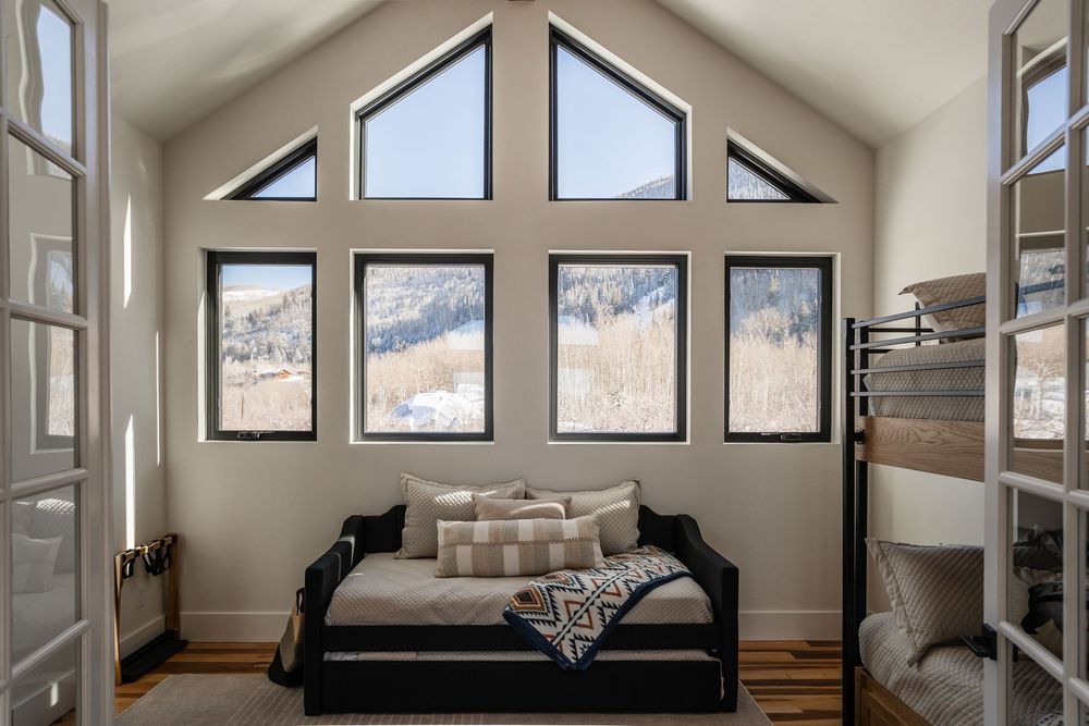 windows and bunkbeds