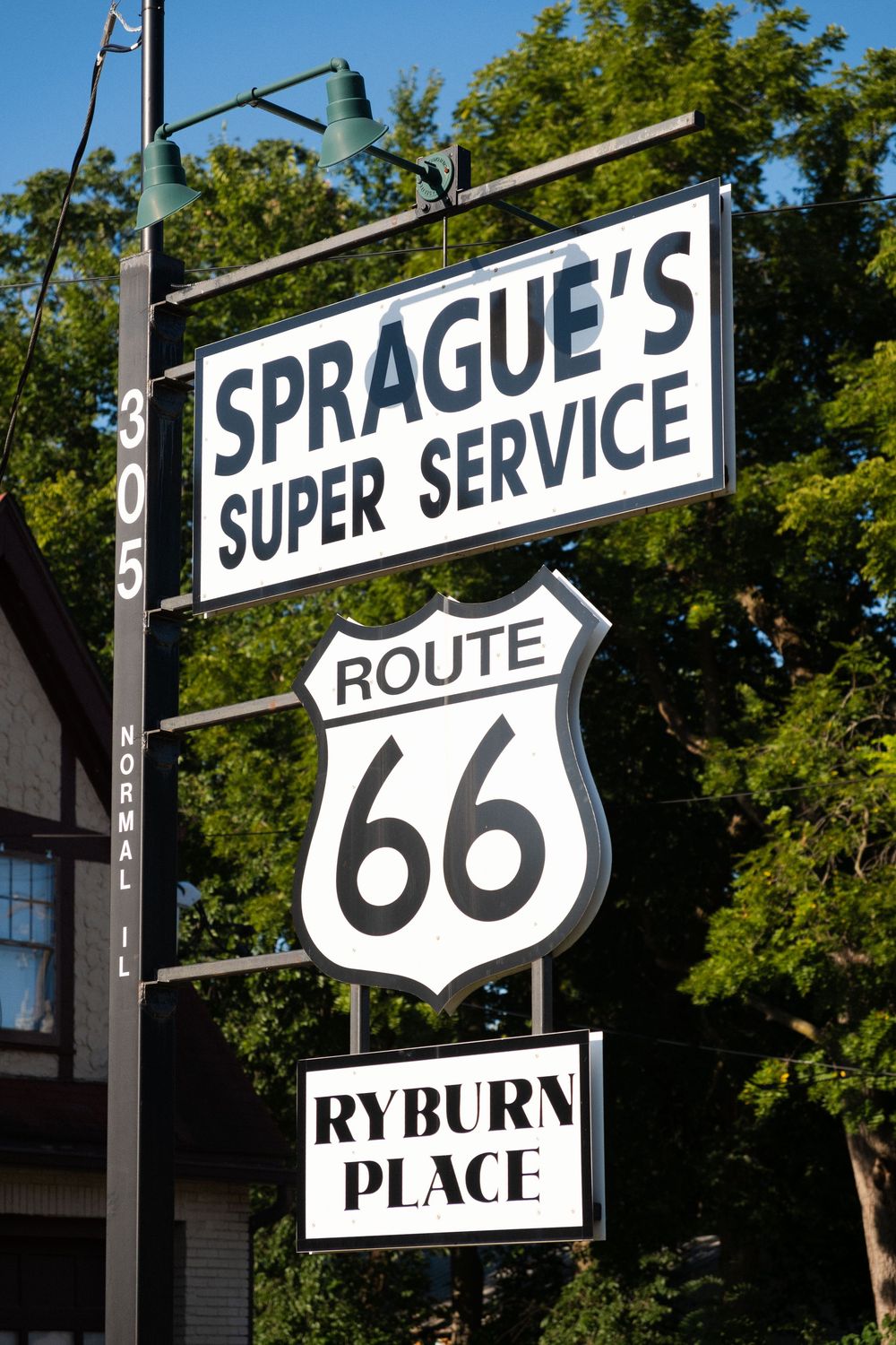 Sprague's Super Service in Bloomington/Normal, IL on Route 66. September 4, 2026. Photo: David Manning.