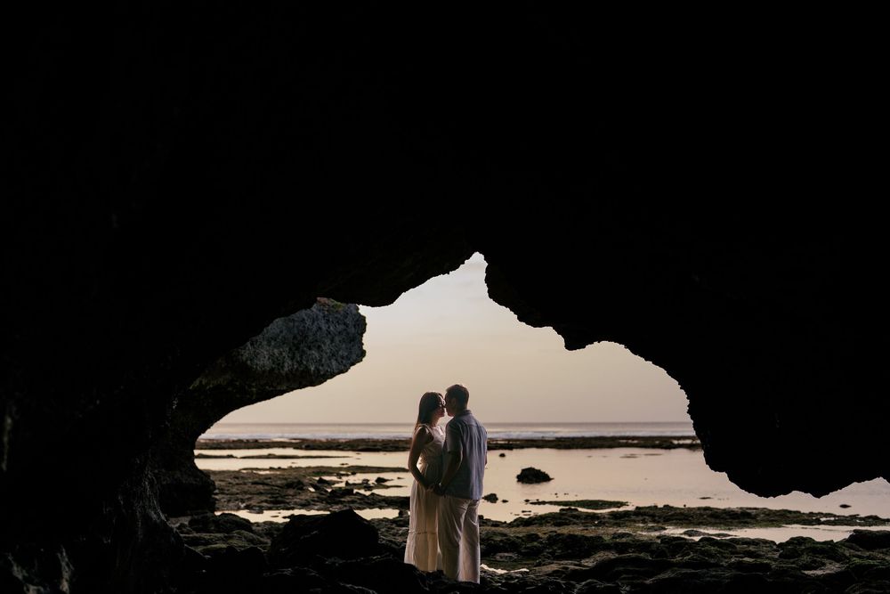 Romantic marriage proposal at Impossible Beach
