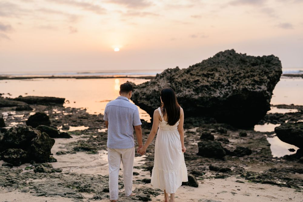 Romantic marriage proposal at Impossible Beach