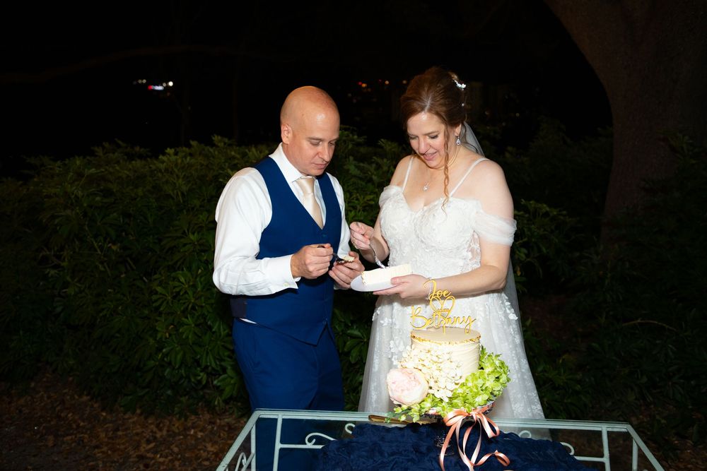 Editorial style weddings at Davis Islands, Tampa, Florida. Destination wedding in Tampa, Clearwater, St Pete, Sarasota, Naples, Florida