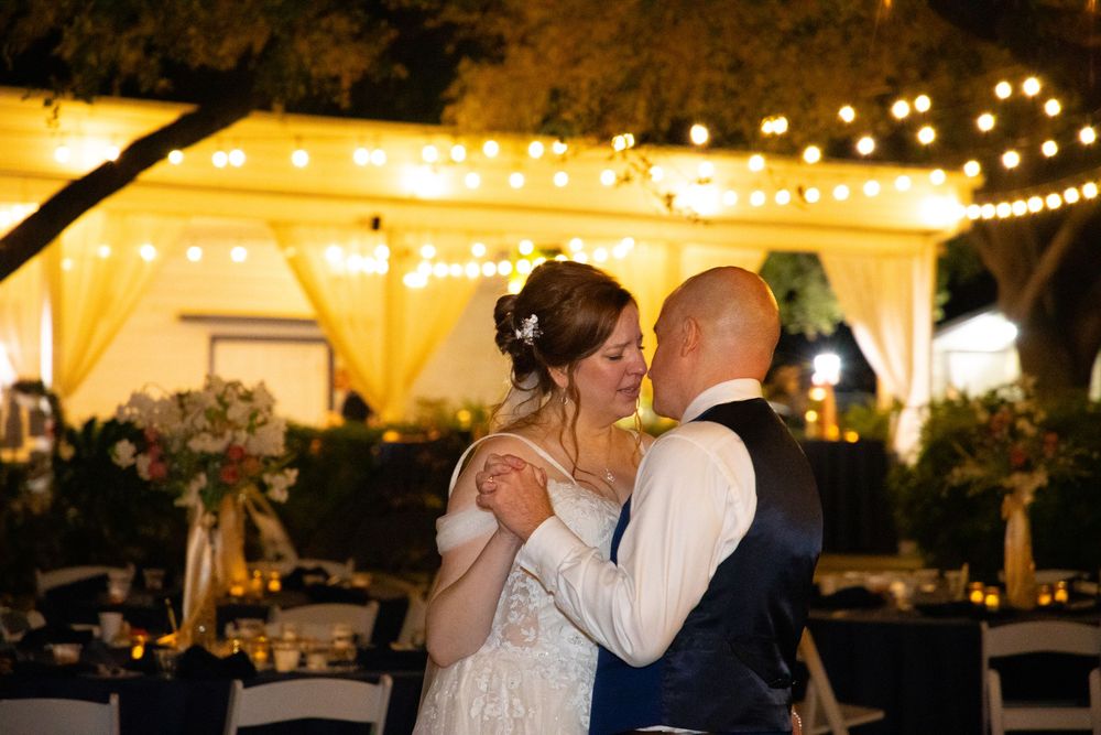 Editorial style weddings at Davis Islands, Tampa, Florida. Destination wedding in Tampa, Clearwater, St Pete, Sarasota, Naples, Florida