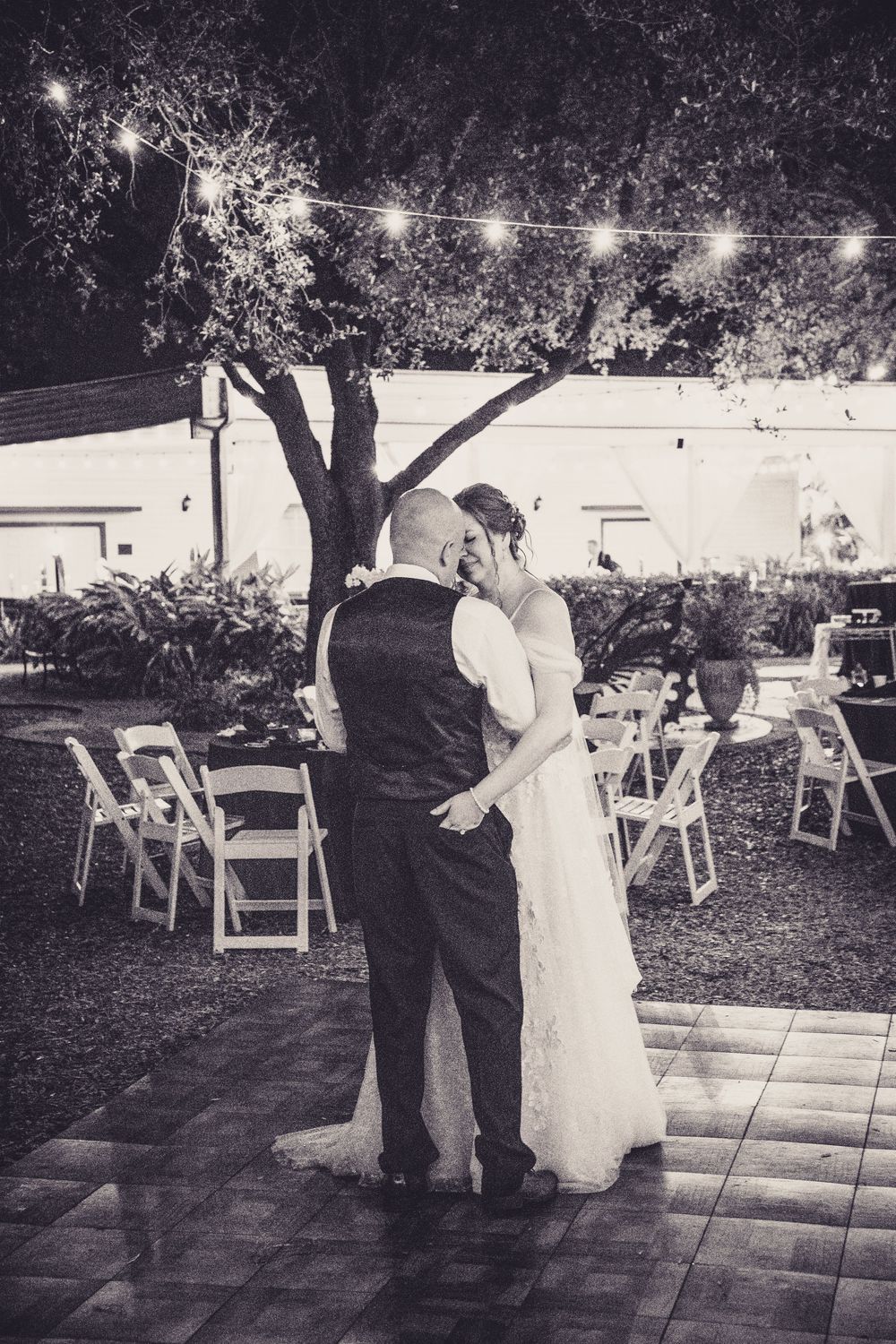 Editorial style weddings at Davis Islands, Tampa, Florida. Destination wedding in Tampa, Clearwater, St Pete, Sarasota, Naples, Florida