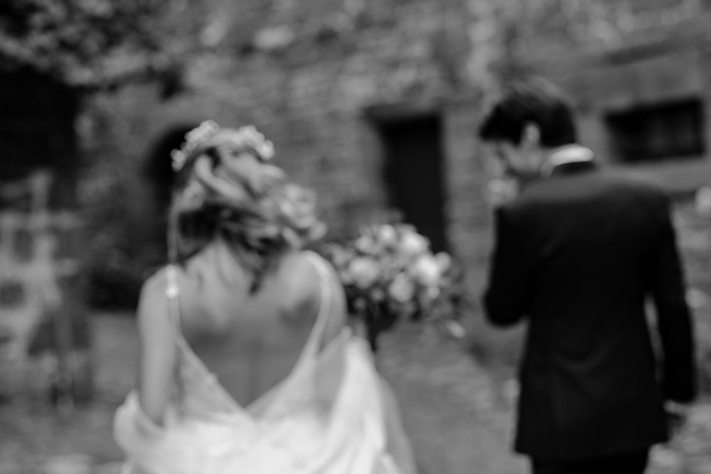 Photographe et vidéaste de mariage documentaire numérique et argentique, sud de la France, entre Gard, Hérault, Drôme, Vaucluse et Aveyron.