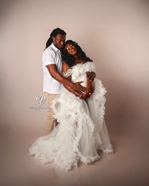 Maternity Session photographer Lexington, SC; best photographer Lexington, SC; professional portrait studio pregnant mother photos.