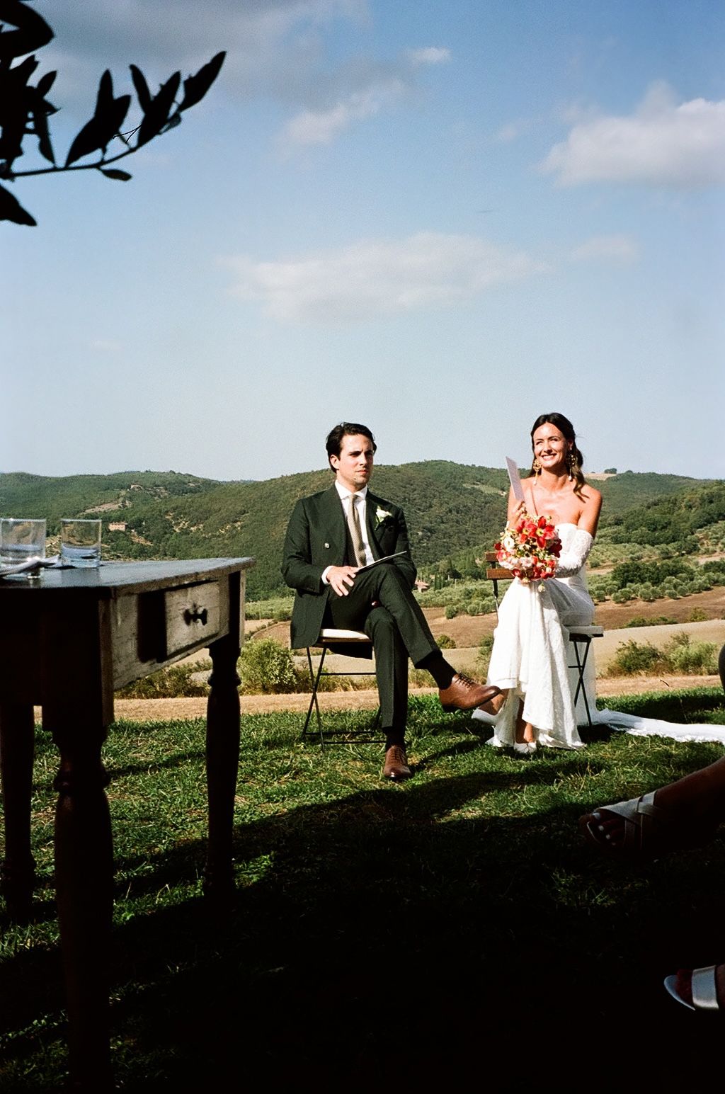 Wedding photographer Italy. 
Luxury destination wedding photography in Tuscany Amalfi Coast, Lake Como. 
Emotional wedding photos