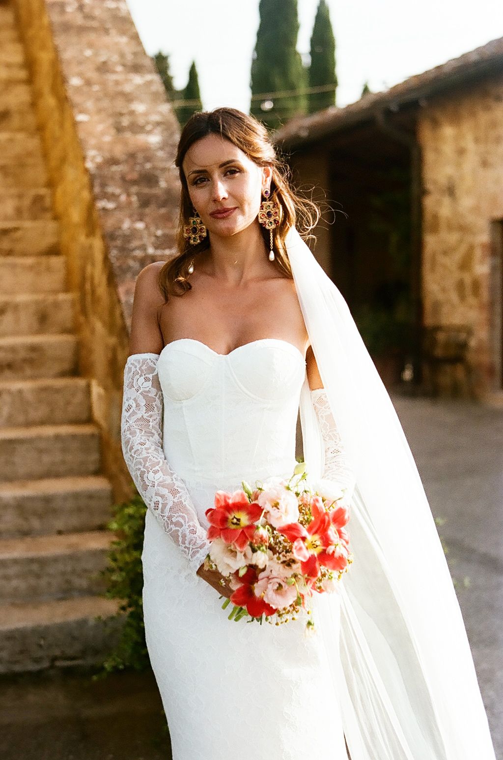 Wedding photographer Italy. 
Luxury destination wedding photography in Tuscany Amalfi Coast, Lake Como. 
Emotional wedding photos