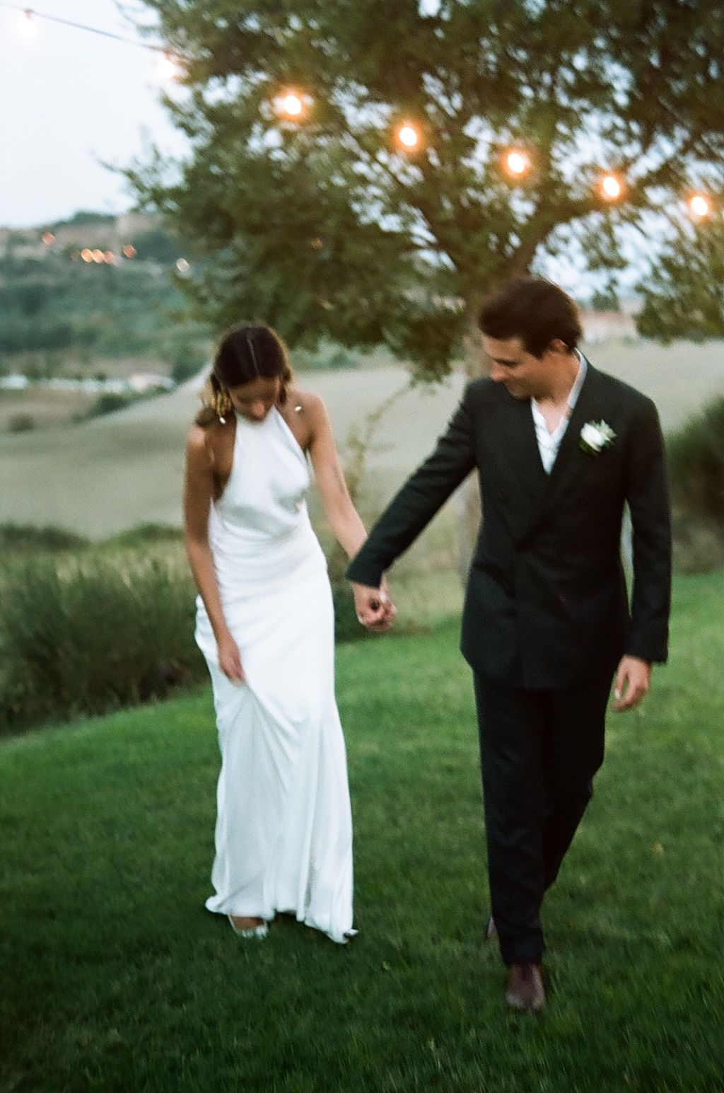 Wedding photographer Italy. 
Luxury destination wedding photography in Tuscany Amalfi Coast, Lake Como. 
Emotional wedding photos