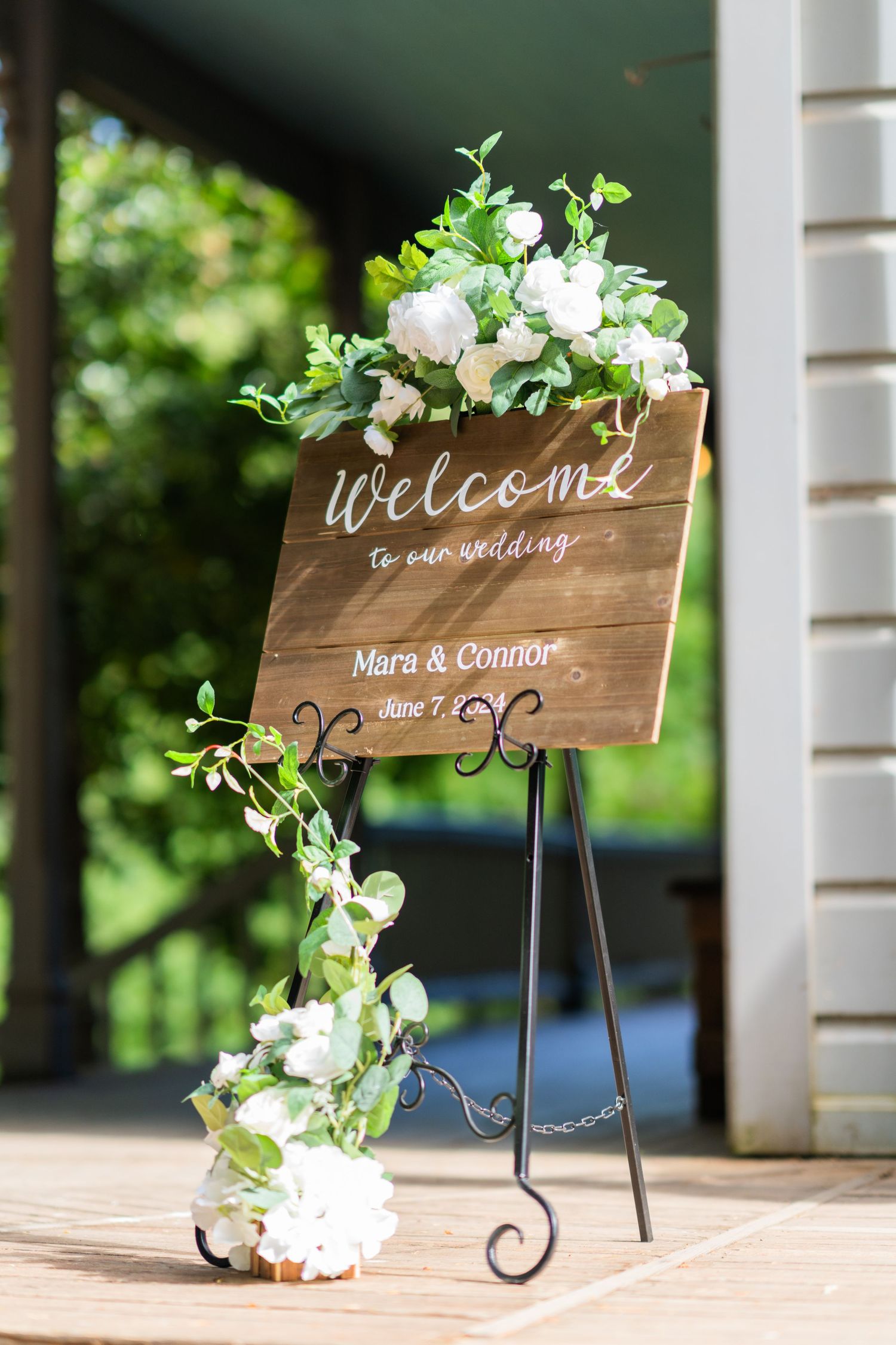 Mara + Connor | © Carly Arnwine Photography | Mendocino County | Leonard Lake Reserve | Northern California Wedding