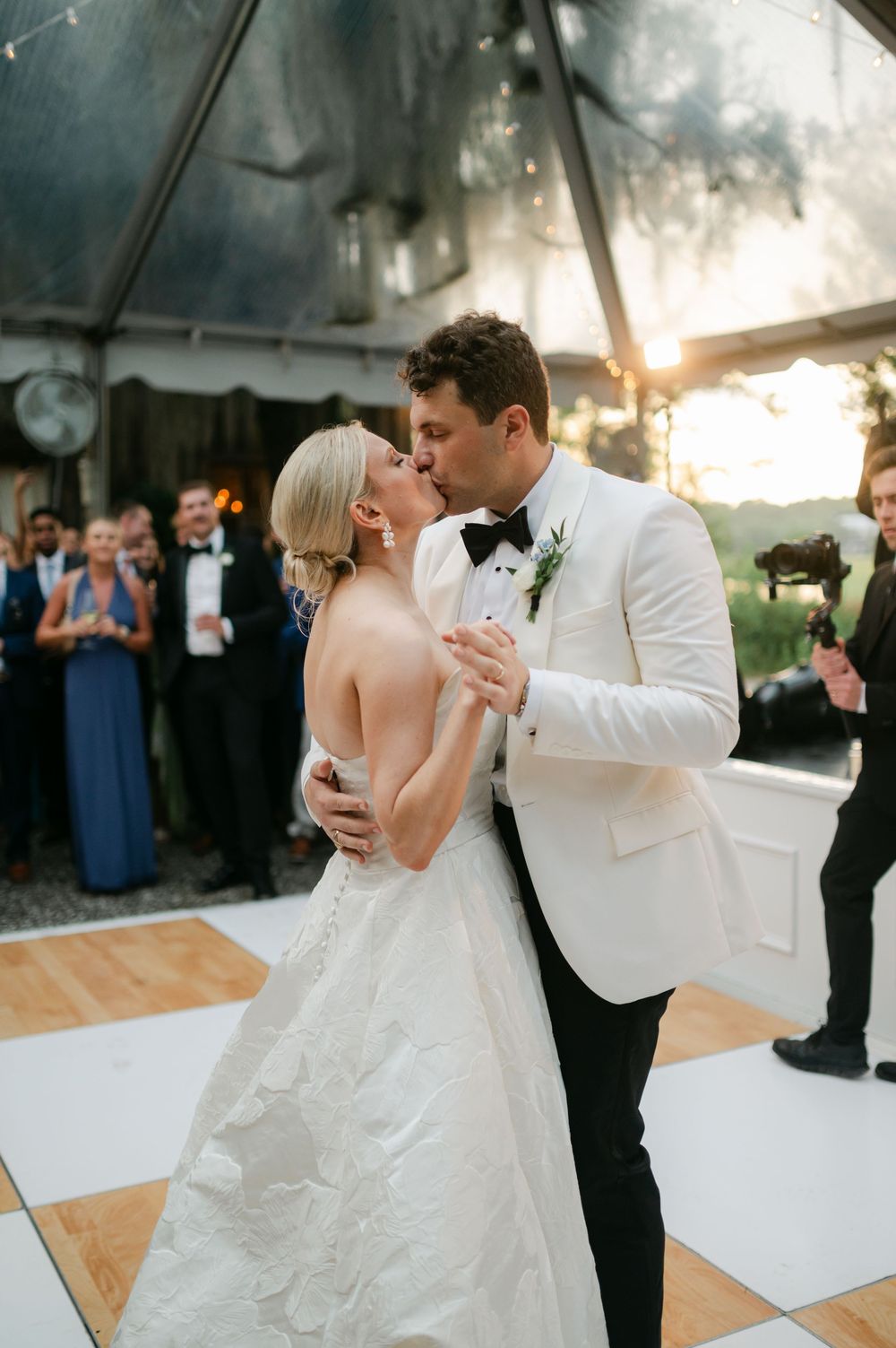 Boone Hall wedding photography captured by candid, timeless Charleston wedding photographer, Allison Hanson Photography