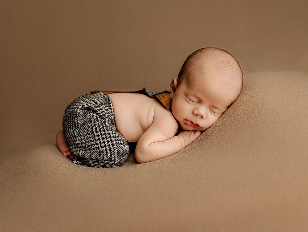 Bailey’s Photography | Wheelersburg OH Newborn Photographer | Baby Stetson NICU Warrior | Portsmouth OH Studio Session