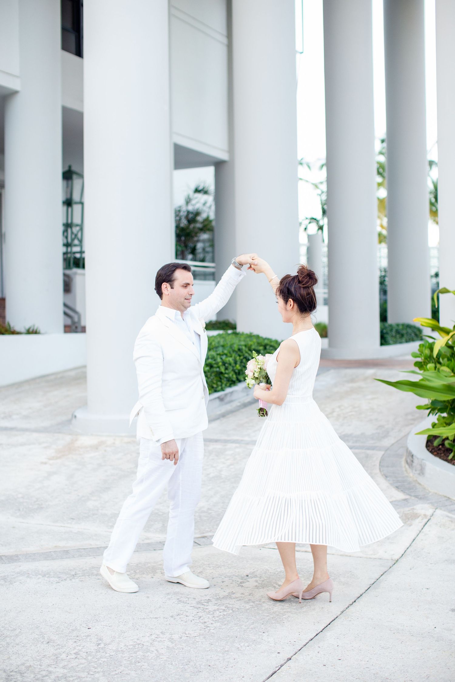 Bride and groom. Micro wedding in San Juan, Puerto Rico.