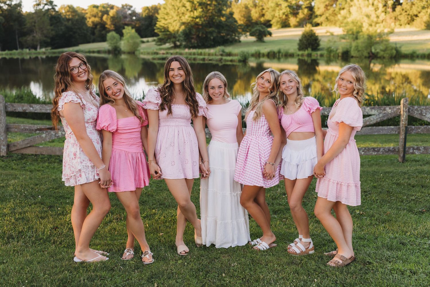 senior girls white shirts blue jeans