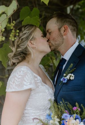 Owl and Otter, Nova Scotia, Lawrencetown, Halifax Photographer, Intimate Outdoor Wedding, Rain Wedding,  Belleville Wedding Photographer