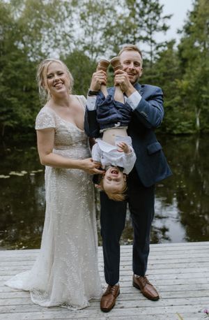 Owl and Otter, Nova Scotia, Lawrencetown, Halifax Photographer, Intimate Outdoor Wedding, Rain Wedding,  Belleville Wedding Photographer
