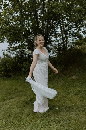 Owl and Otter, Nova Scotia, Lawrencetown, Halifax Photographer, Intimate Outdoor Wedding, Rain Wedding,  Belleville Wedding Photographer