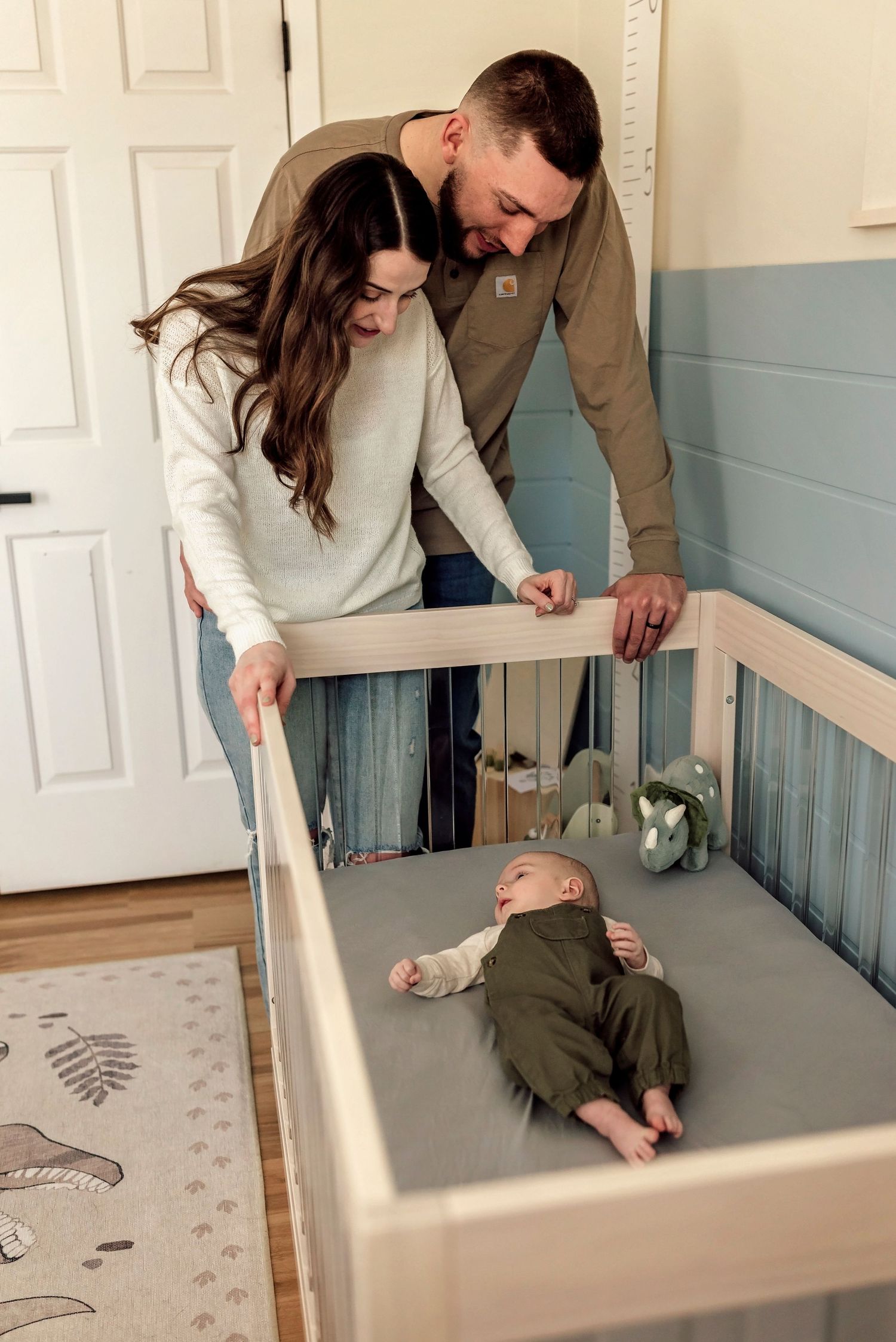 Central Massachusetts North shore in home newborn lifestyle photographer natural unscripted family session