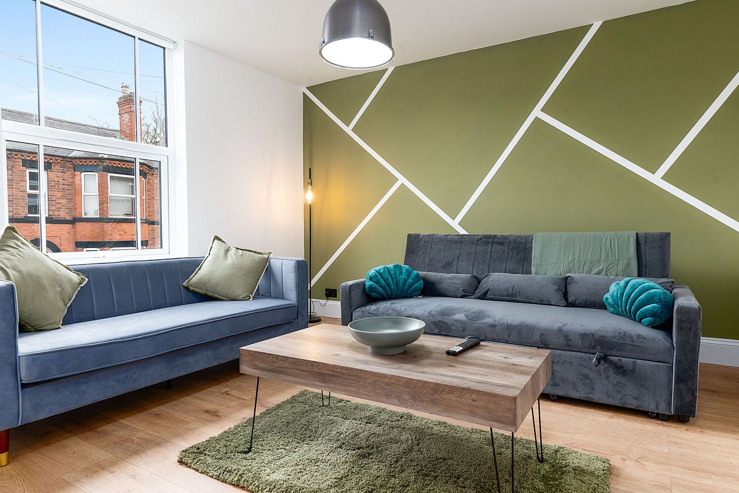 High-quality interior and exterior property photos for estate agents and Airbnb listings in Nottingham and Derby.