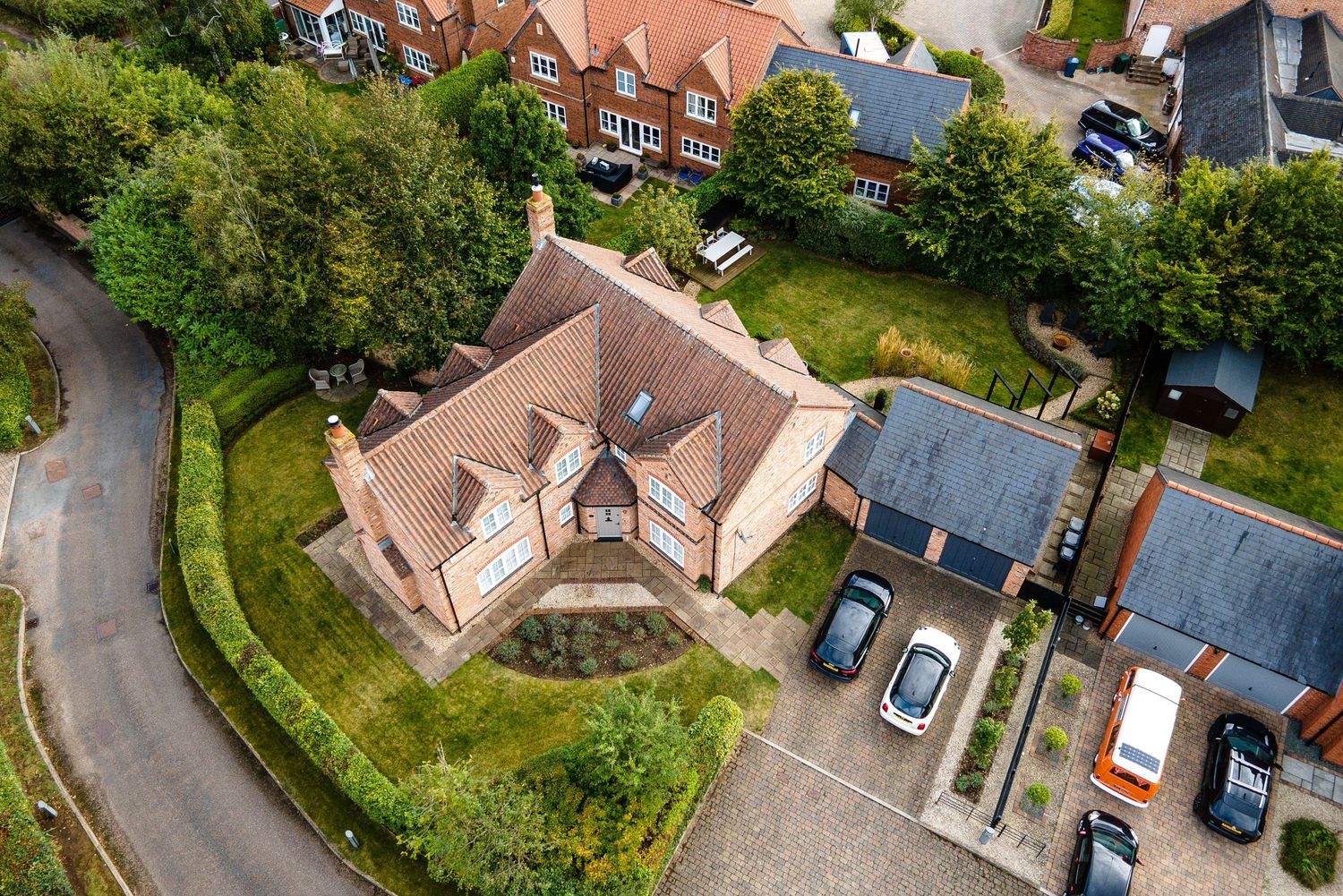 High-quality interior and exterior property photos for estate agents and Airbnb listings in Nottingham and Derby.