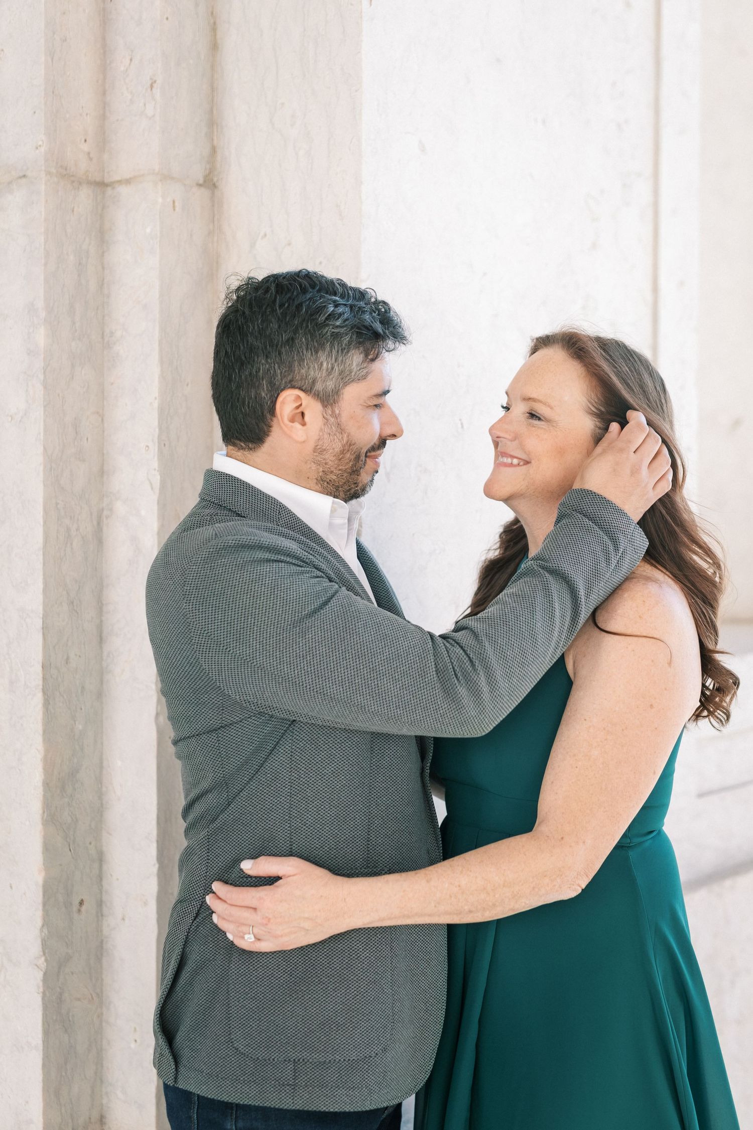 Romantic engagement session Lisbon palace