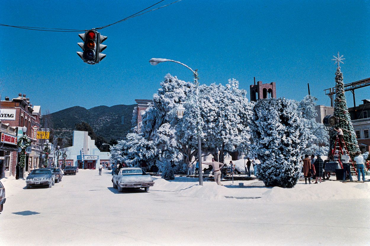Kingston Falls behind the scenes in Gremlins