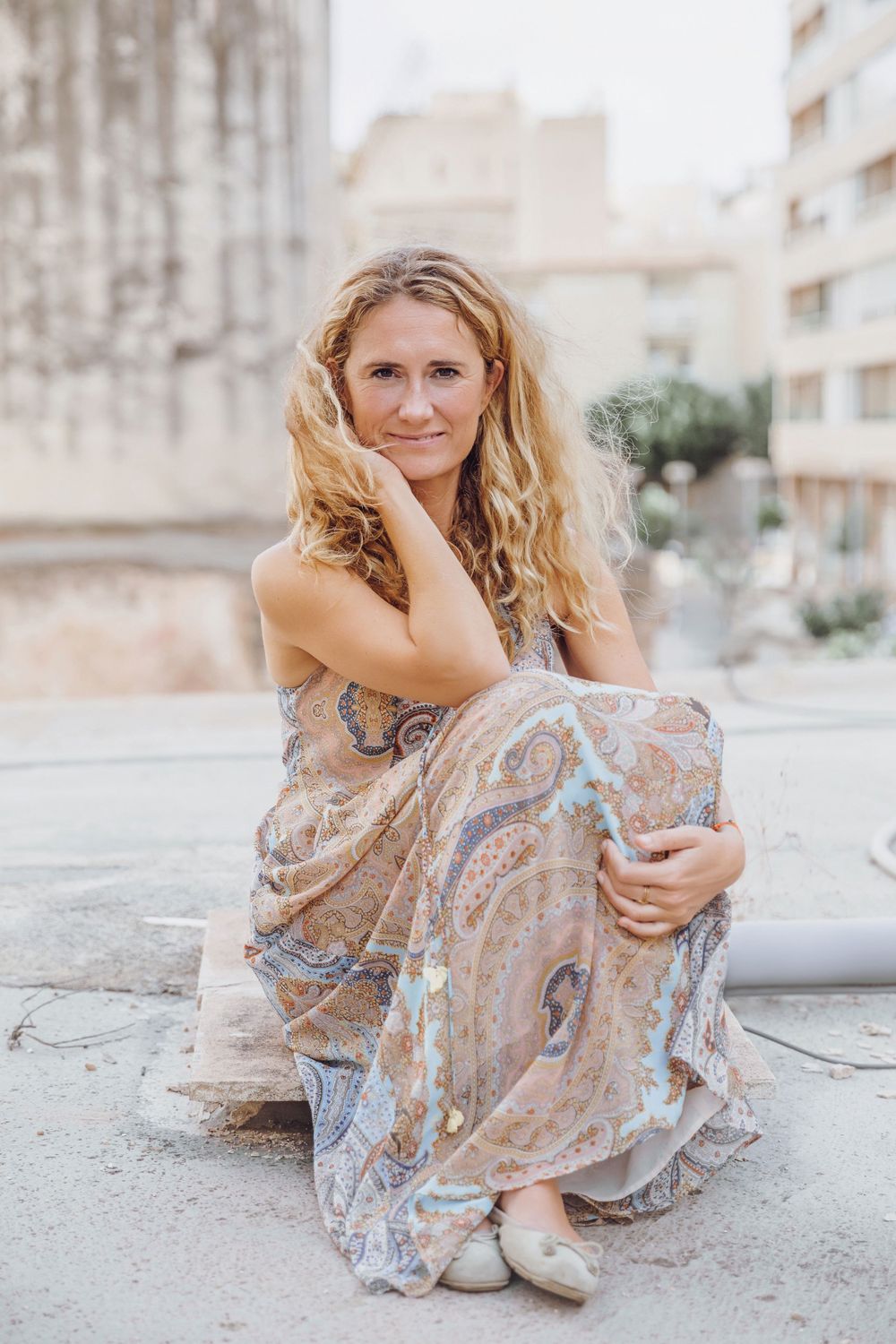 personal branding photo shoot at Café Sāntal Palma de Mallorca.