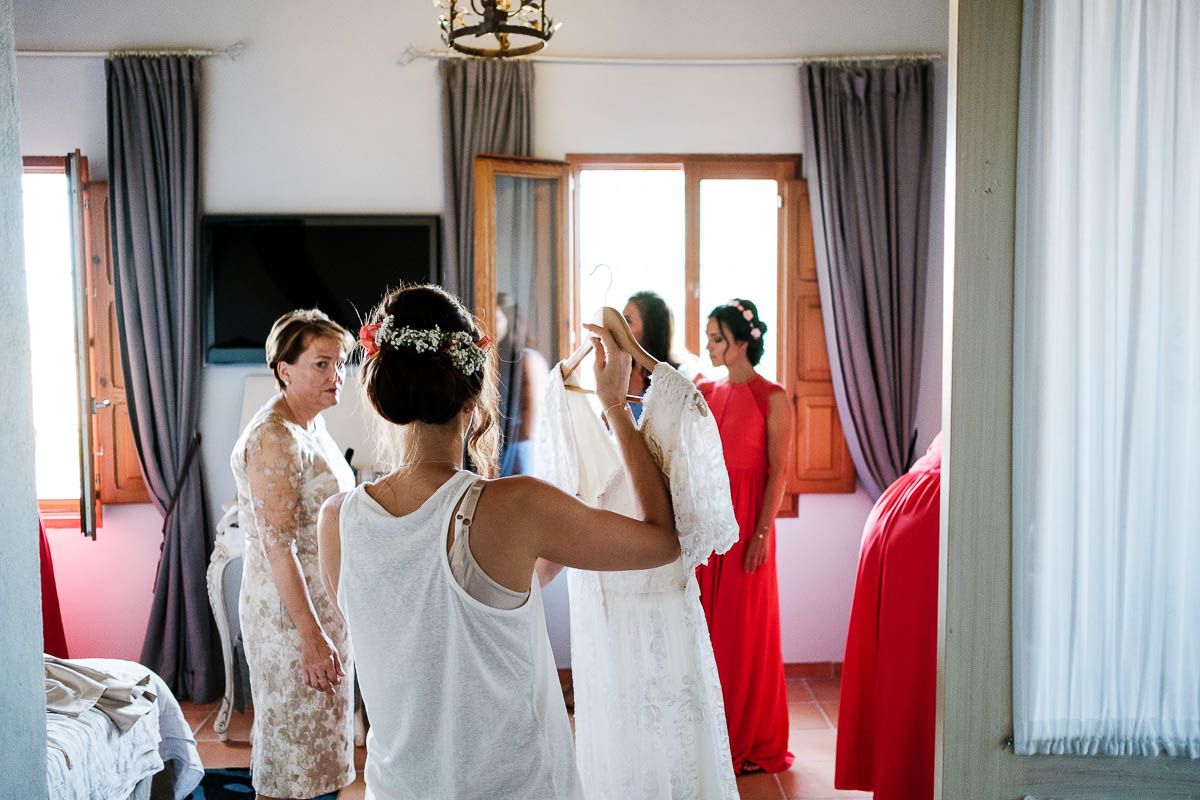 Fotografía documental de boda en Valencia. Reportaje fotográfico en LA MOZAIRA, ALBORAYA. Fotógrafo de boda Valencia
