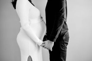NJ Maternity Photographer - In home maternity and lifestyle session