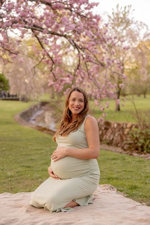 Verona Park Cherry Blossom Maternity Session