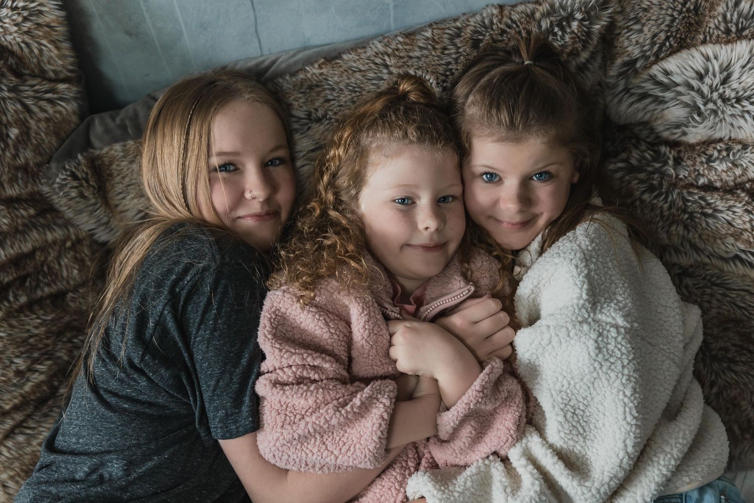 Alberta.Calgary.Edmonton Wedding Photographer family photo session