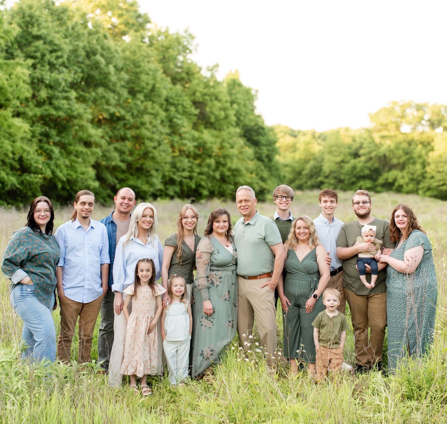 Multi-generational family photos in O’Fallon Missouri during outdoor sunset session