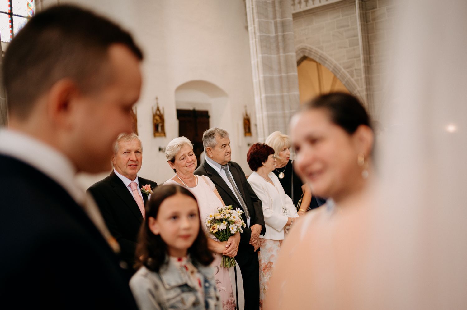 svatba v kostele v Doubravníku, svatebni fotograf Vysočina