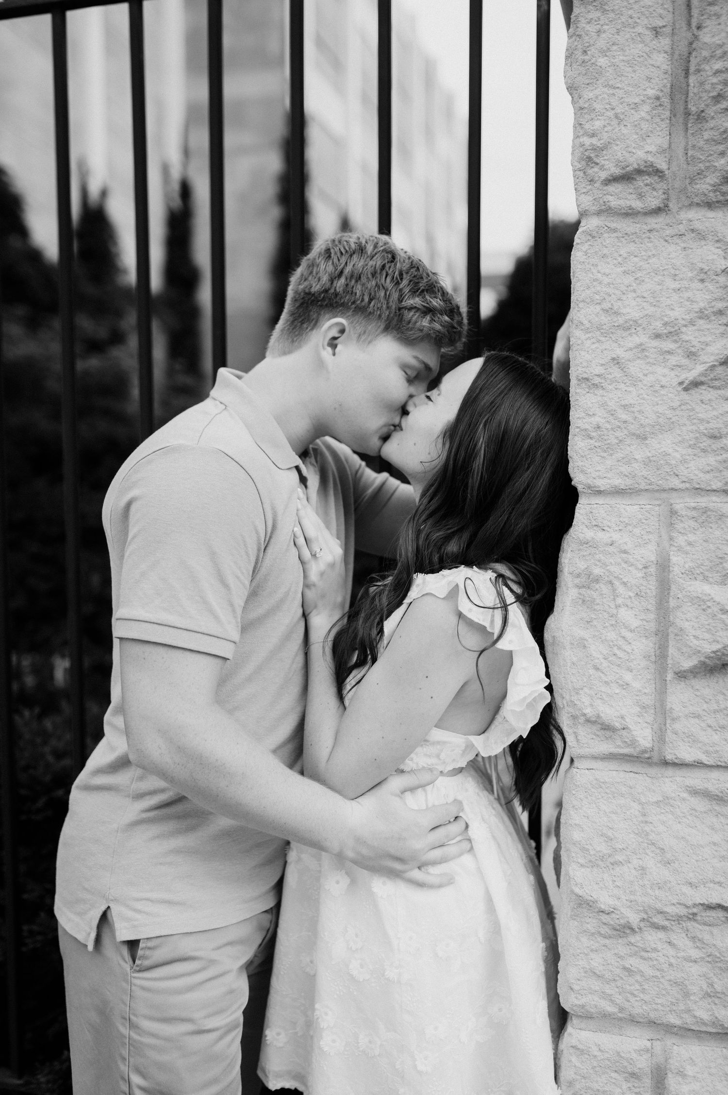 Downtown Wichita, KS engagement session by photographer Jessica Nadine Photography. Courthouse building sedgwick county historical museum