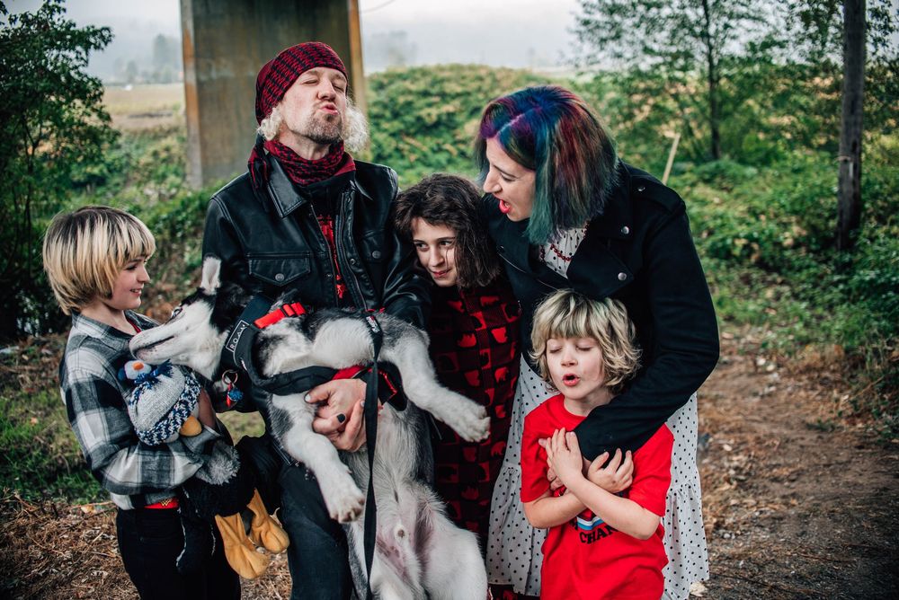 Family photos under the Woodinville-Duvall Bridge