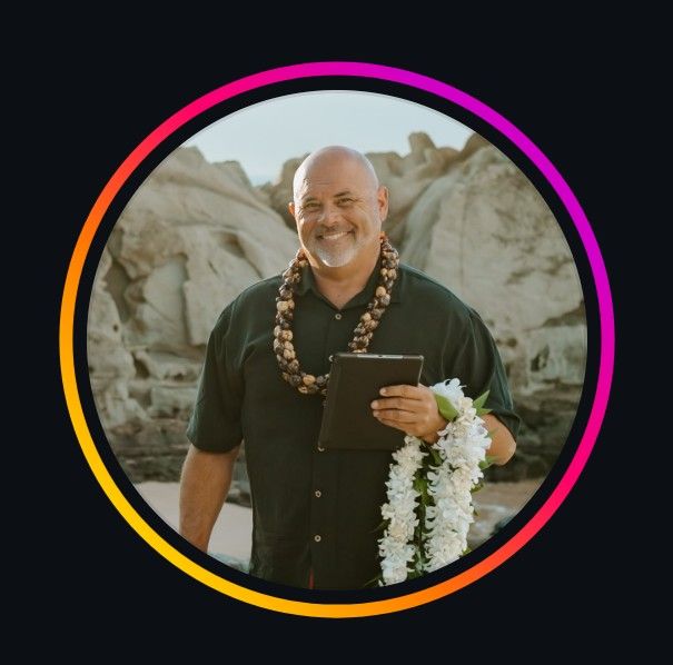 A circular design featuring Rev. Julienne as a wedding officiant with a tropical leaf crown on Maui, Hawaii.