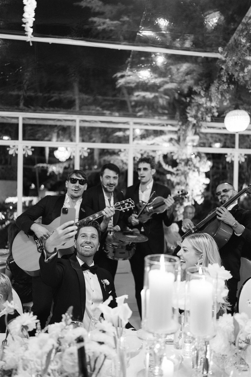 Roaming band playing at an Italian American luxury wedding at Lake Garda