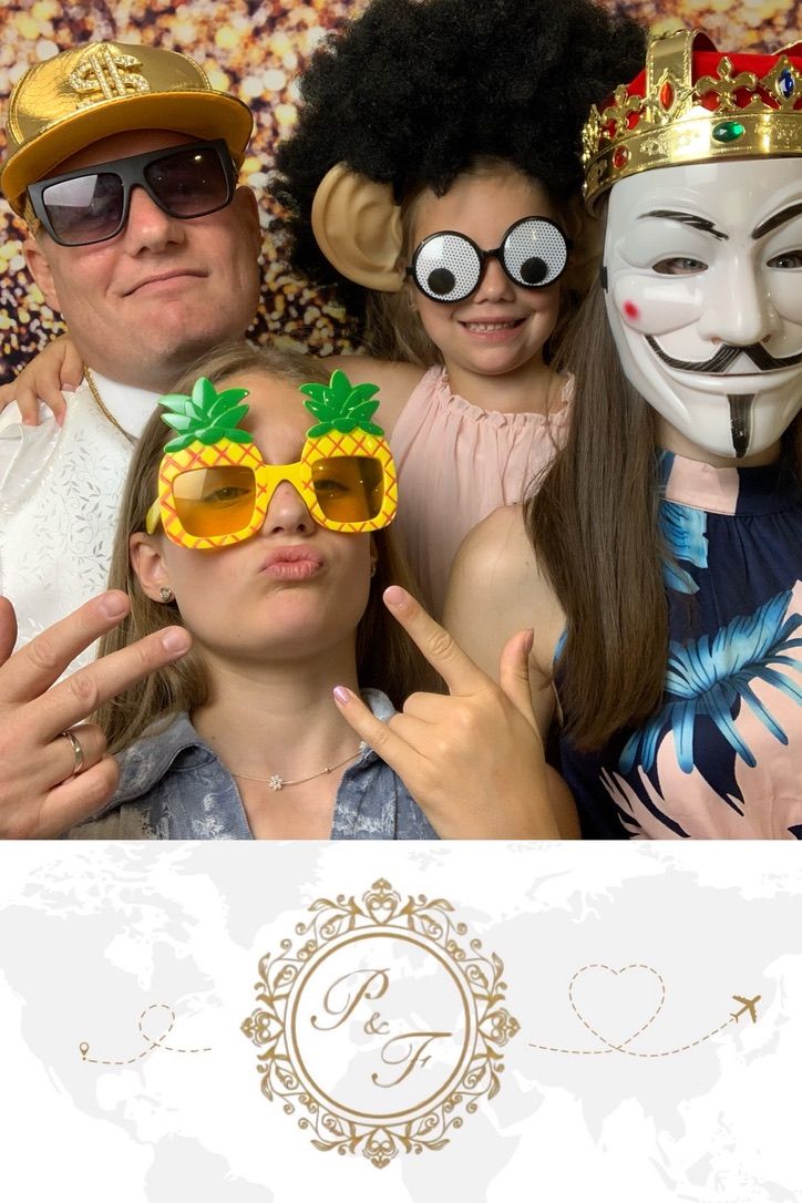 Selfie automata esküvőn – BG Studio fotobox