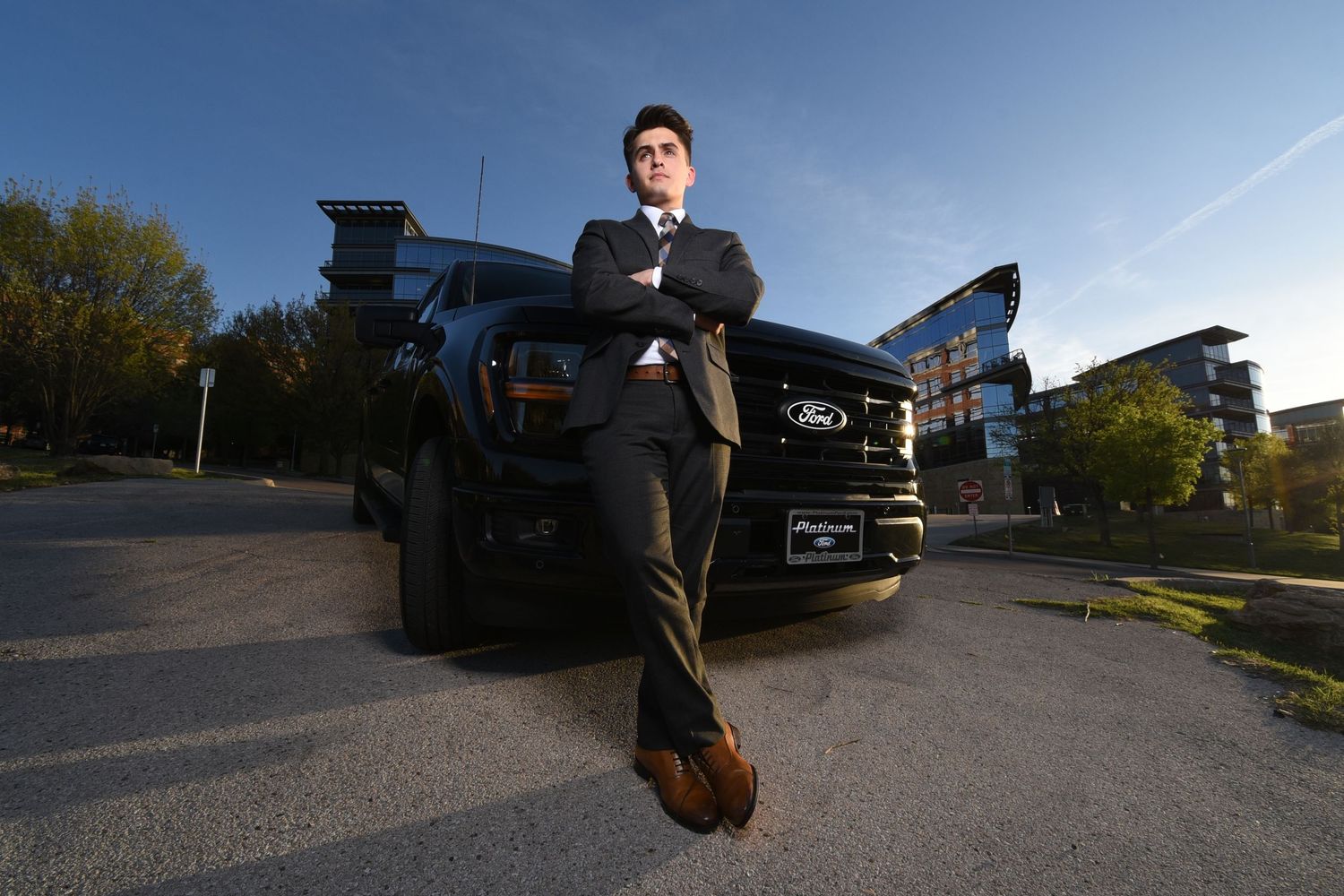 Dallas Fort Worth Senior Photographers DFWs Best Senior Portrait Photographers senior photoshoot locations fotolilly photography packages