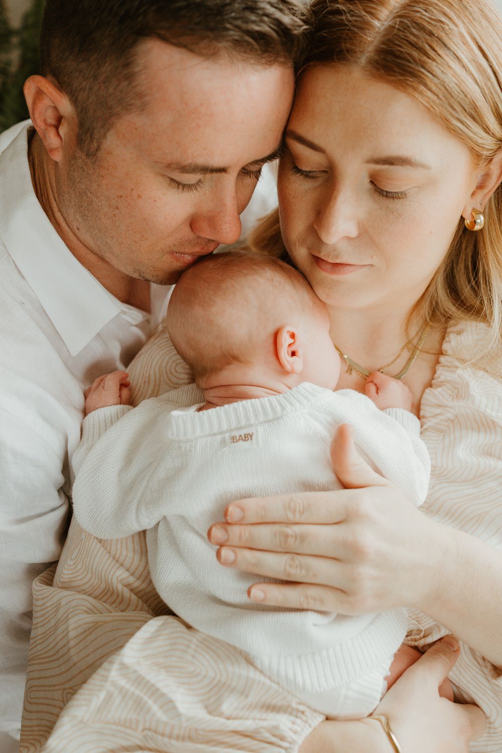 Inverell at home newborn session