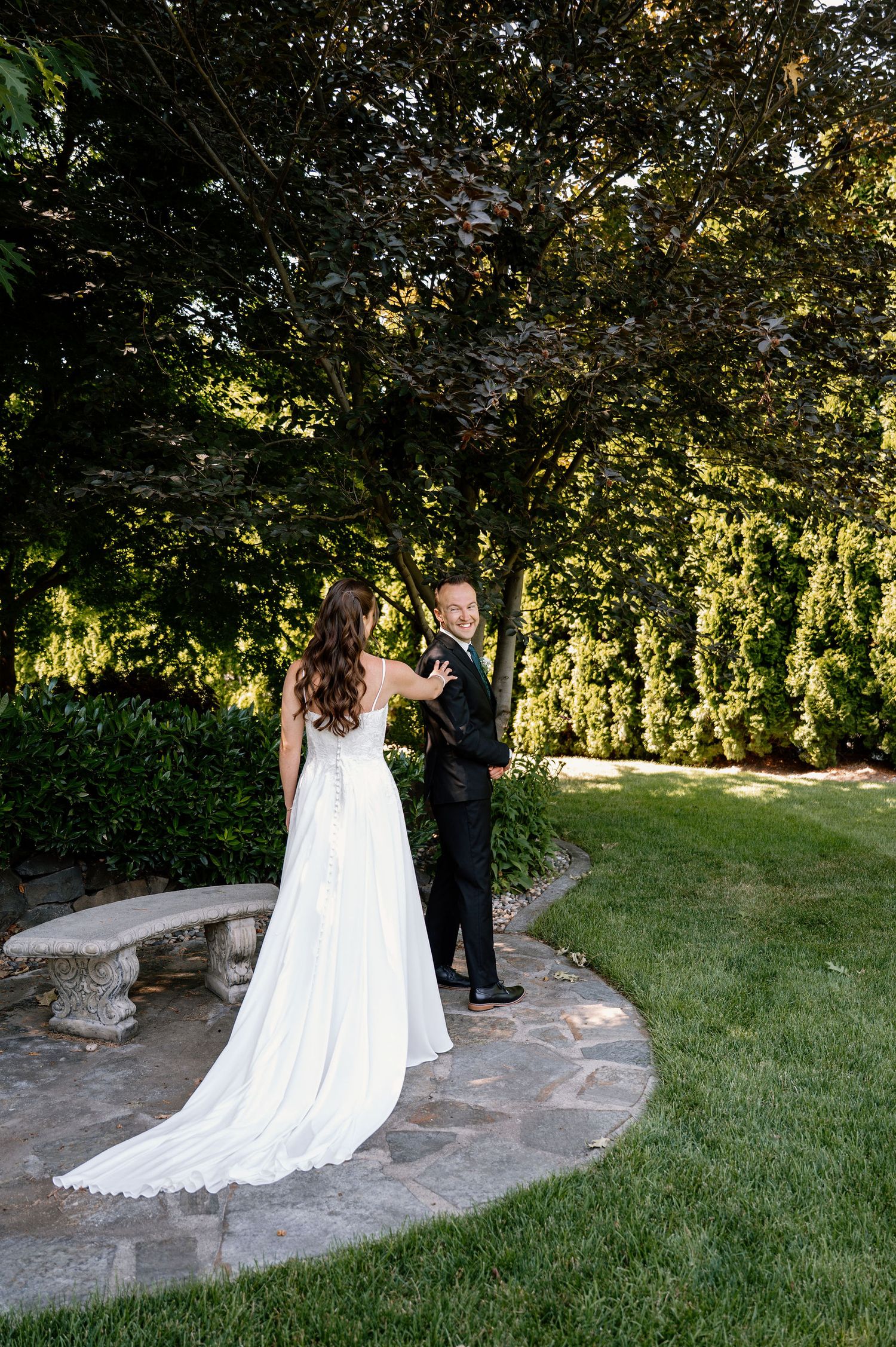 First look with bride and groom at a Washington wedding venue