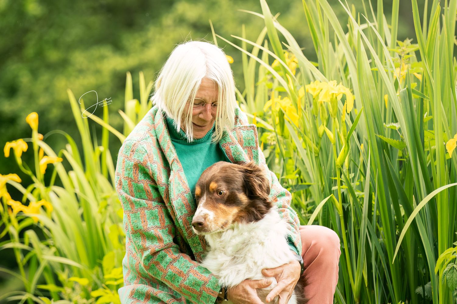 Professionele hondenfotografie van baasje met haar border collie  — JA Fotografie Pajottegem