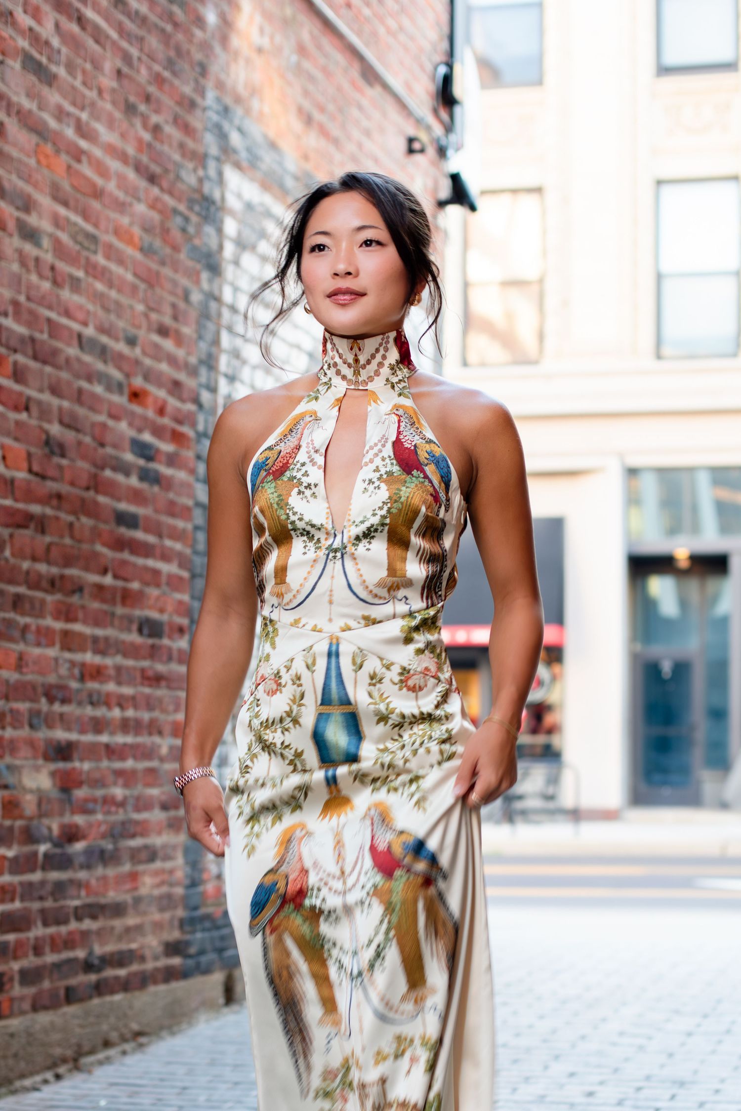 Covington KY urban editorial photo session with modern senior portraits and city-inspired professional styling.