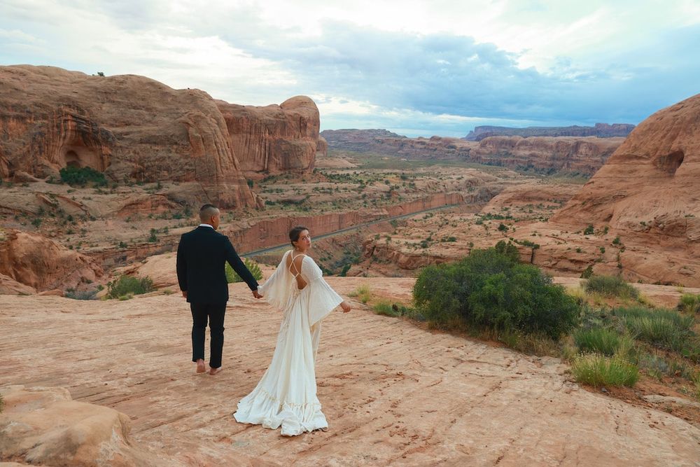 elopement in arches national park.